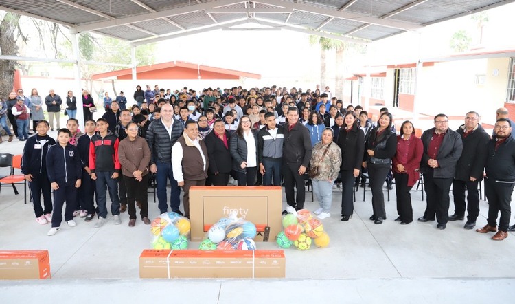 Universidad, Empresa, Alumnas