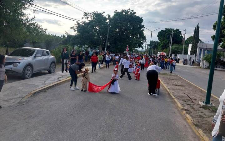 Aniversario, Móviles, Comunidad